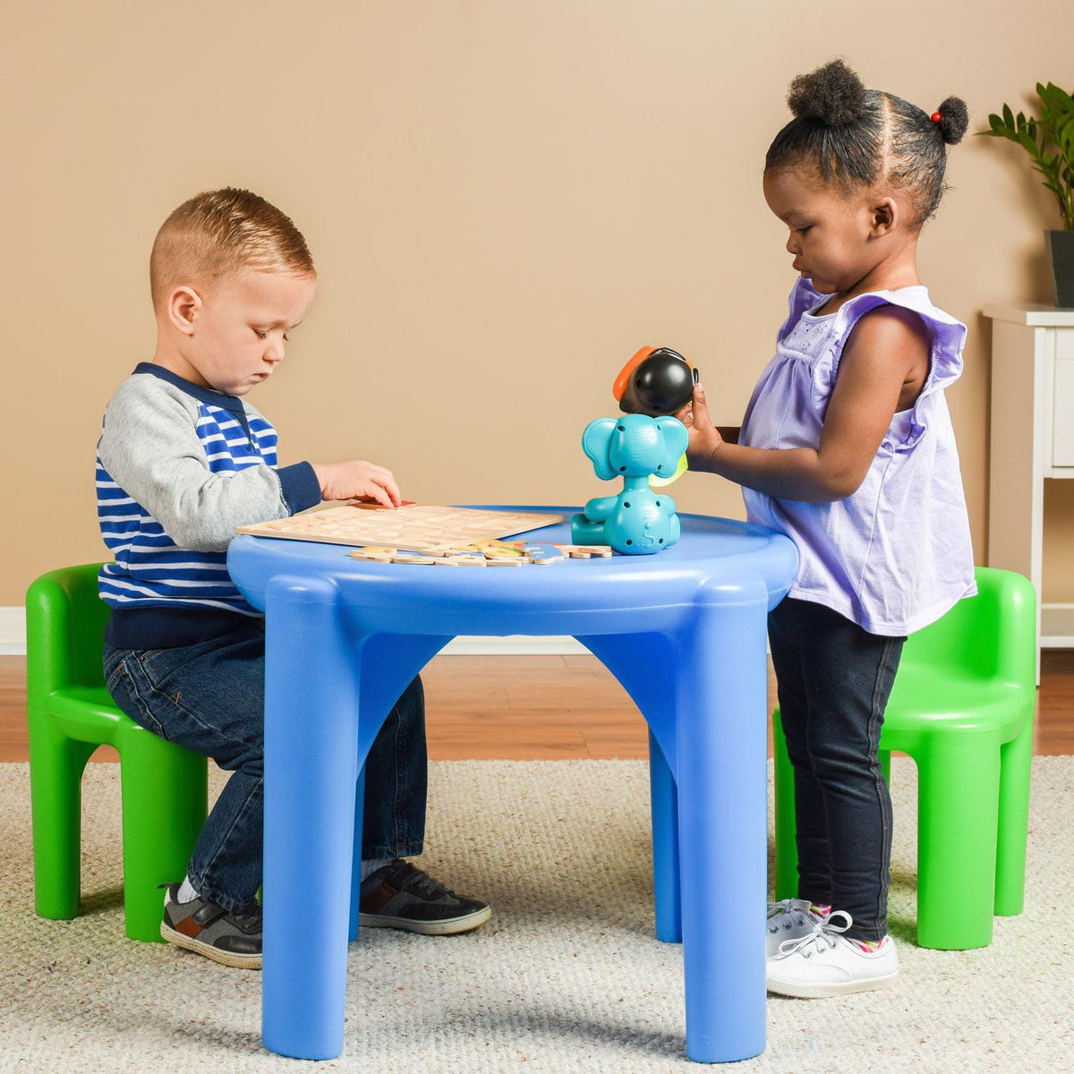 Bright 'n Bold™ Table & Chairs Set - Image 4